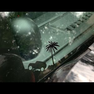 Palm decal for Jeep or laptop